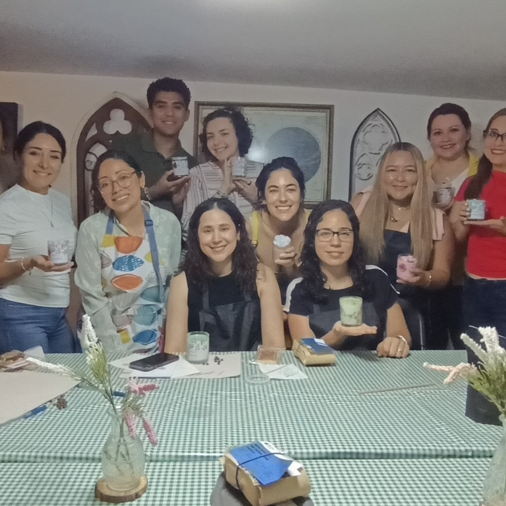 asistentes a la primera edición de velas y café hecho por propheta.mx