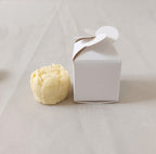 vela botón de peonía amarillo