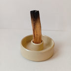 candelabro de concreto amarillo